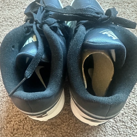 Nike Landshark Baseball Spikes for Kids in Black and White. - Picture 3 of 7